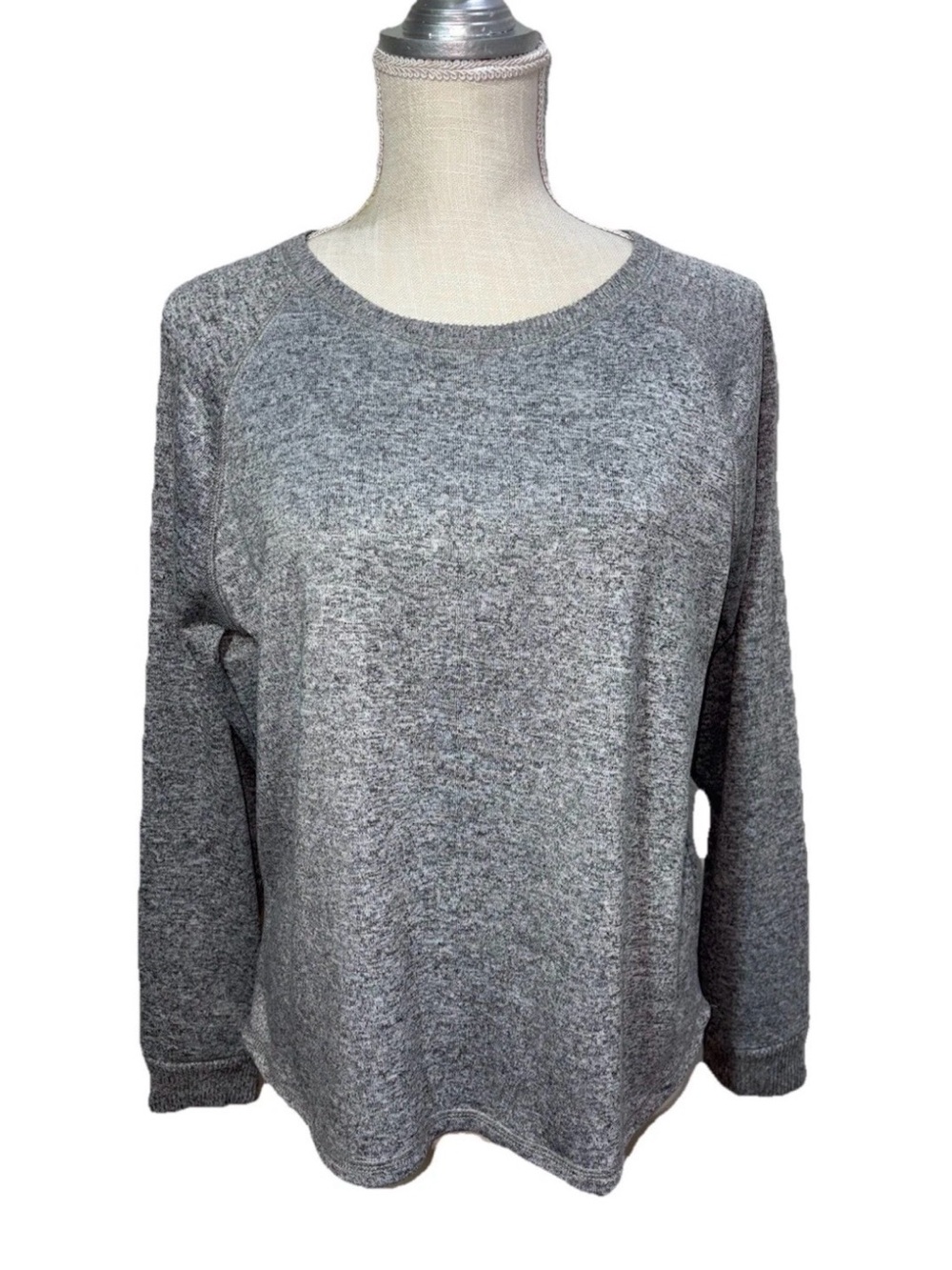 Splendid Women's Gray Long-Sleeve Raglan Pullover Top Classic Crewneck Sz Large